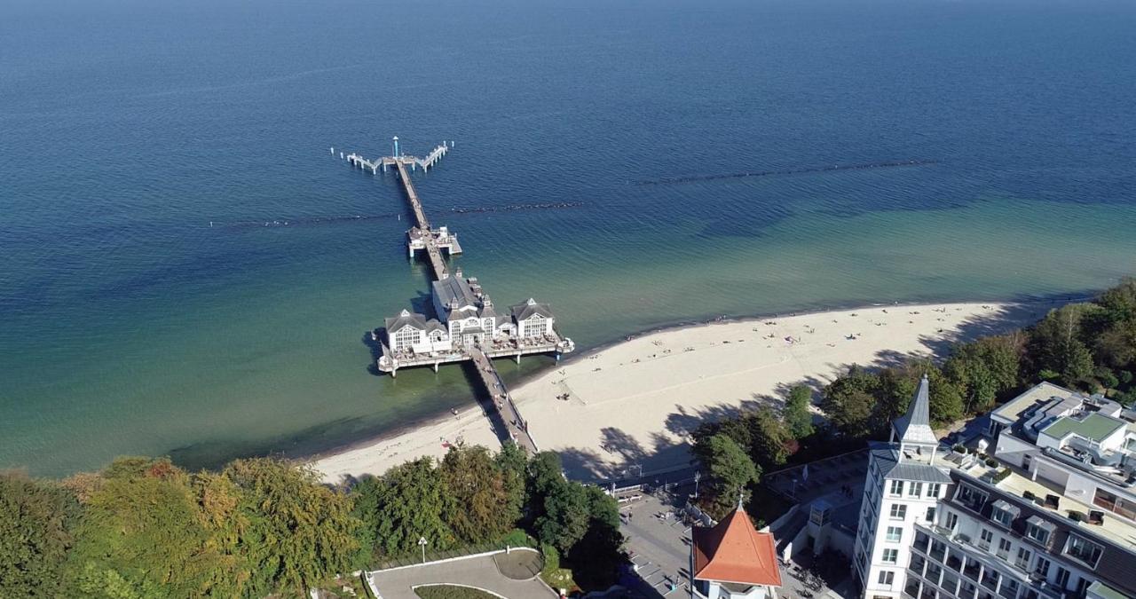 Wg Bernstein - Reetdachhaus - Ruhe Und Seeblick Sellin  Esterno foto