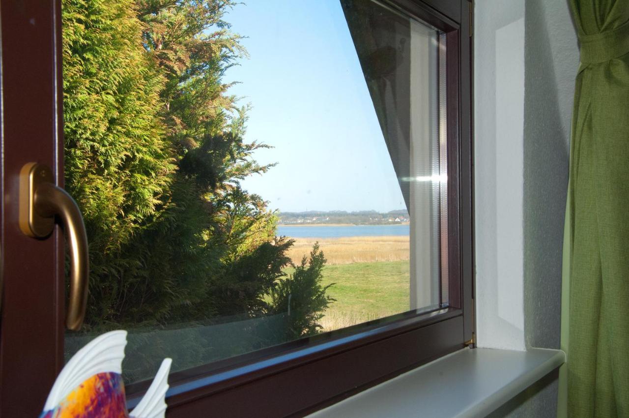 Wg Bernstein - Reetdachhaus - Ruhe Und Seeblick Sellin  Esterno foto